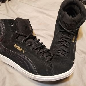 **(BUY 2 + 1 FREE)** Puma sneaker shoes